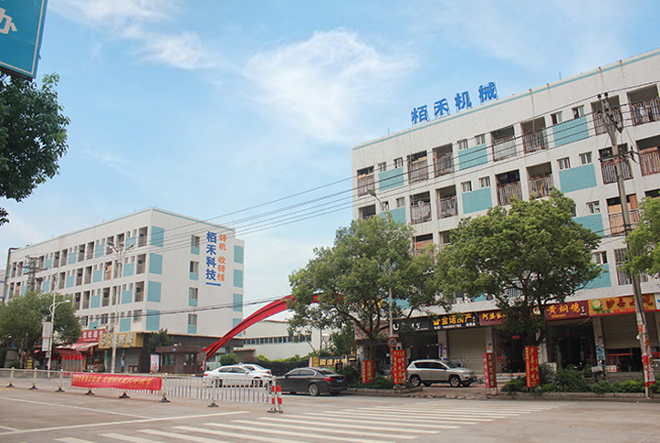 尊时凯龙人生就博机械厂区